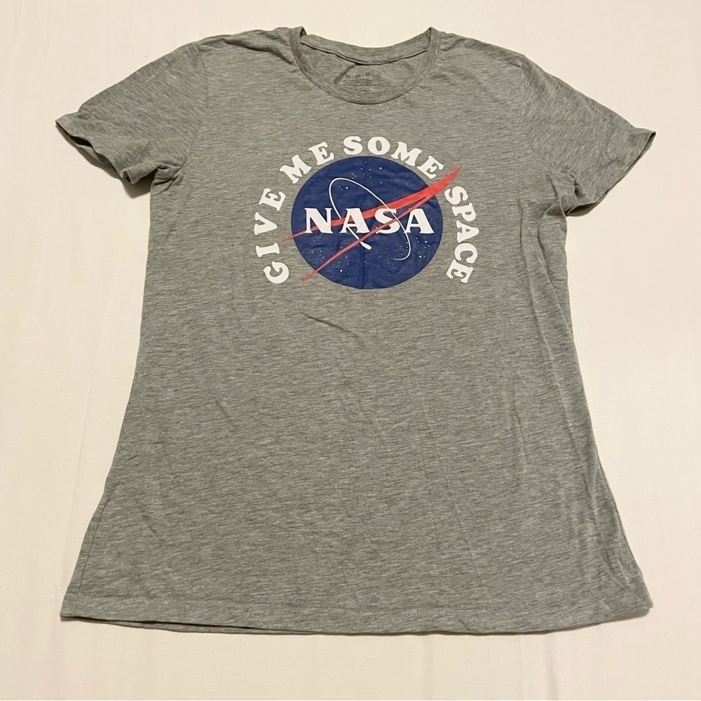 NASA Give Me Some Space Shirt Women’s Size Medium T-shirt Graphic Tee